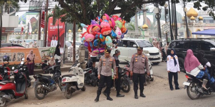 Polres Pelalawan Gelar Strong Point, Sapa Warga Untuk Ciptakan Rasa Aman